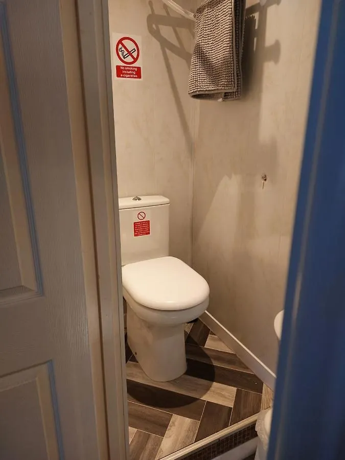 Lynbar Guesthouse Blackpool Guest house