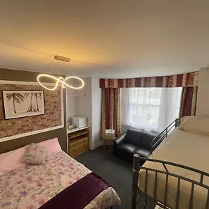 Hotel Backpackers &, Blackpool
