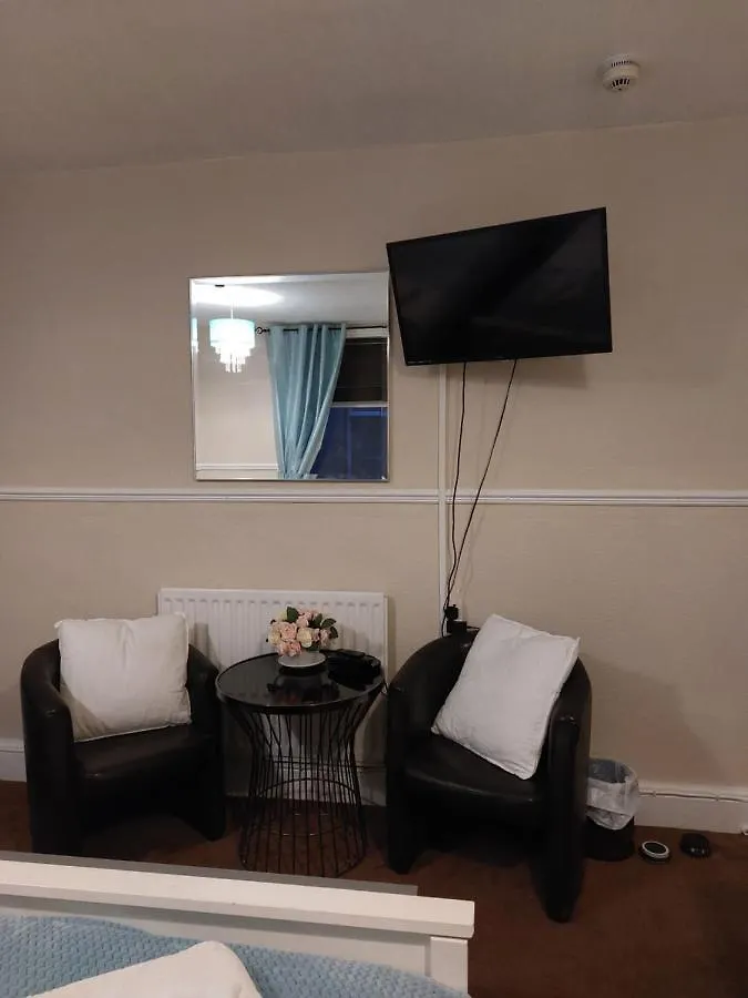 Lynbar Guesthouse Blackpool 0*,