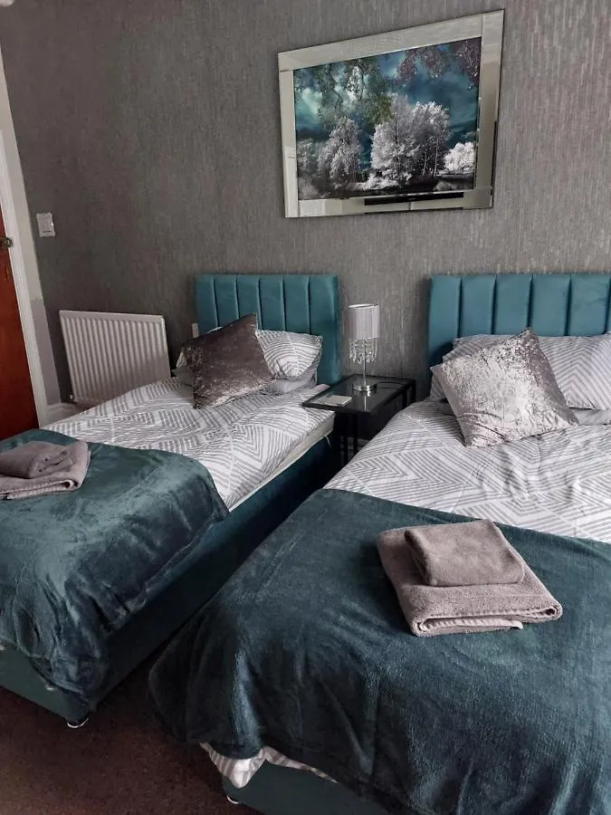Lynbar Guesthouse Blackpool United Kingdom